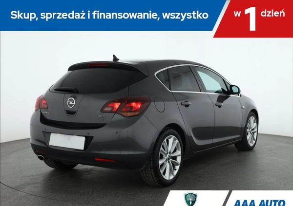 Opel Astra cena 24000 przebieg: 247261, rok produkcji 2011 z Jawor małe 211